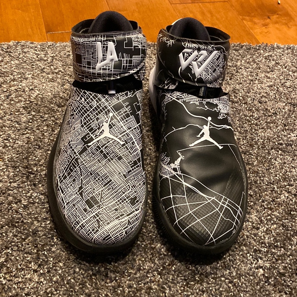 Russell Westbrook’s Jordan Why Not Zer0.1 “All-Star” city map black color flow